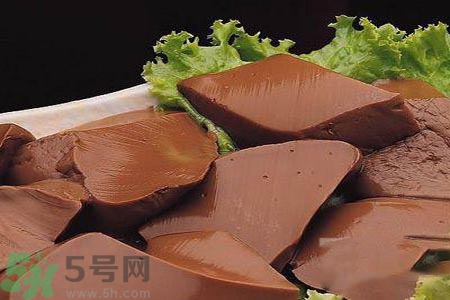 吃豬血拉大便是黑色的是怎么回事？吃豬血拉大便是黑色是在排毒嗎？