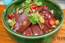 寶寶可以吃豬血嗎？寶寶多大可以吃豬血？