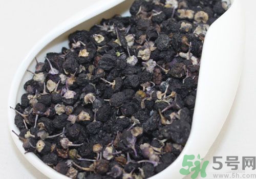 吃黑枸杞會(huì)上火嗎？吃黑枸杞會(huì)不會(huì)上火？