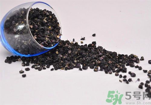 吃黑枸杞會(huì)上火嗎？吃黑枸杞會(huì)不會(huì)上火？