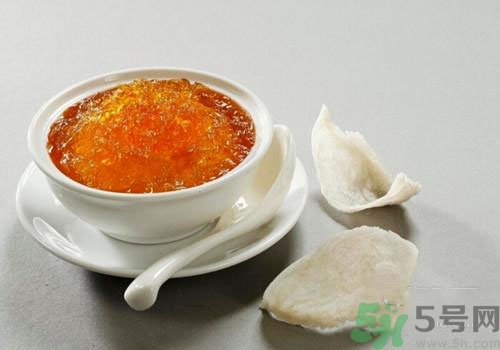 燕窩是燕子的窩嗎？燕窩是什么東西？