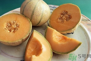 香瓜瓤籽可以吃嗎？香瓜皮能吃嗎？