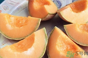 香瓜瓤籽可以吃嗎？香瓜皮能吃嗎？