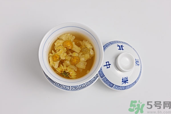 菊花茶與什么一起泡好？菊花和苦丁可以一起泡茶嗎？
