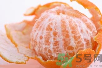 吃橘子能喝牛奶嗎?吃完橘子可以喝牛奶嗎? 吃橘子能喝牛奶嗎?吃完橘子可以喝牛奶嗎?