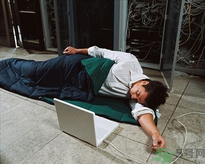 睡眠不規(guī)律如何調(diào)整？睡眠不規(guī)律會胖嗎？