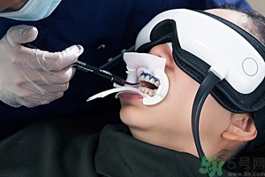 嚴(yán)重口腔潰瘍怎么快速好的快？嚴(yán)重口腔潰瘍能抽煙嗎？