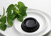 仙草是龜苓膏嗎？仙草和龜苓膏的區(qū)別？