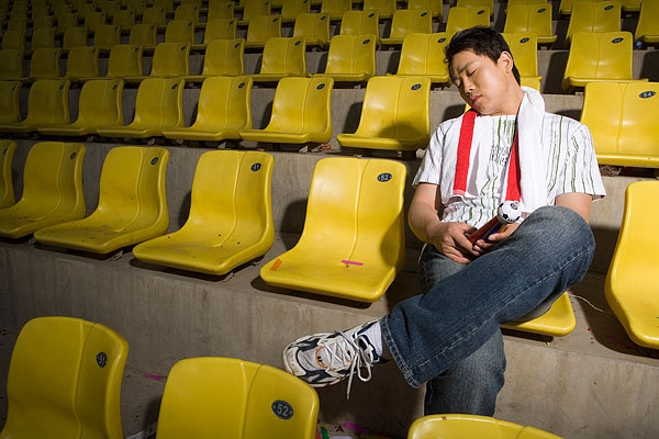 睡眠不足頭痛是什么原因？睡眠不足想吐怎么辦