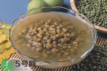 夏天喝綠豆湯好嗎？夏天喝綠豆湯好不好？