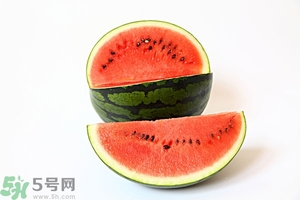 如何辨別西瓜生熟？怎么看西瓜熟不熟？
