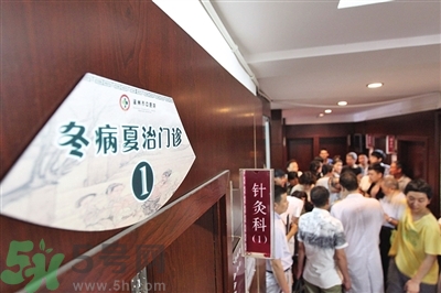 經(jīng)期可以貼三伏貼嗎？來月經(jīng)可以貼三伏貼嗎？