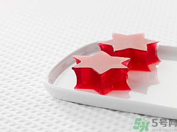 果凍吃了會胖嗎？果凍的熱量高嗎？