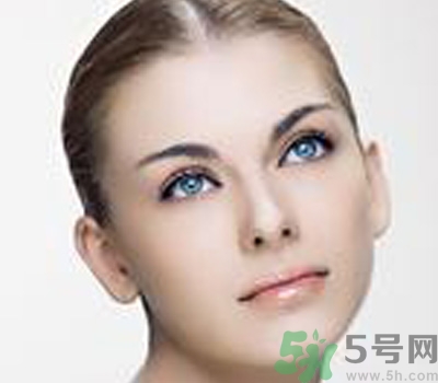 女生多大可以敷面膜？20歲左右的女生適合用什么面膜？
