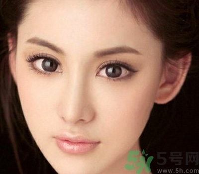 開眼角多少錢？開眼角有什么危害？