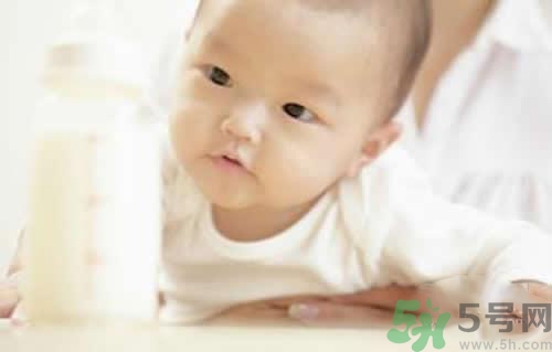 寶寶吃慣了奶瓶不吃母乳怎么辦？喂奶的正確方法