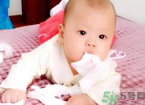 寶寶吃紙是怎么回事？寶寶吃紙?jiān)趺崔k？