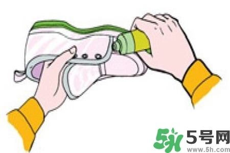 運動鞋怎么清洗？如何清洗運動鞋？