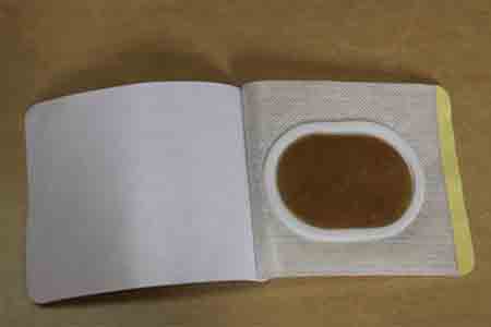 膏藥的使用方法？如何正確貼傳統(tǒng)黑膏藥？