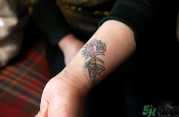 竇靖童死亡風紋身 什么是死亡風紋身 竇靖童死亡風紋身 什么是死亡風紋身