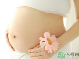 月子里怎么去妊娠紋？月子里吃什么可以去妊娠紋？
