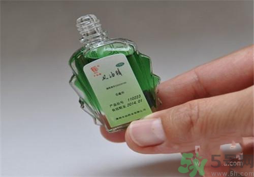 寶寶可以用風(fēng)油精嗎？寶寶用風(fēng)油精好嗎？
