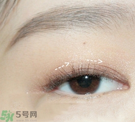 戴眼鏡怎么化妝？眼鏡妝怎么畫