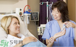 剖腹產(chǎn)后多久來月經(jīng)？剖腹產(chǎn)后月經(jīng)不調(diào)的表現(xiàn)？