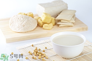 早上喝豆奶好嗎？晚上喝豆奶好嗎？