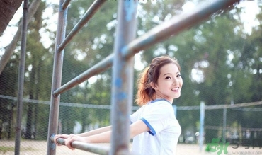 13歲女生平胸怎么辦？13歲女生平胸正常嗎？