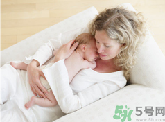 多少歲算高齡產(chǎn)婦？高齡產(chǎn)婦順產(chǎn)好還是剖腹產(chǎn)好？