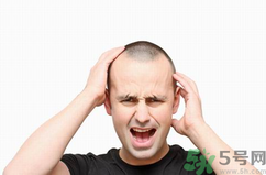 男人禿頂是什么原因？男人禿頂怎么辦？
