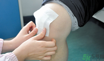 下雨天關(guān)節(jié)痛是怎么回事？下雨天關(guān)節(jié)疼痛是風(fēng)濕性關(guān)節(jié)炎嗎？