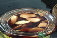 醋泡姜可以吃嗎？吃醋泡姜對(duì)人身體有什么好處嗎？
