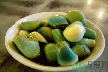  醋泡大蒜對健康有什么影響？醋泡大蒜的做法是什么？