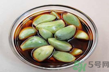 醋泡大蒜對健康有什么影響？醋泡大蒜的做法是什么？