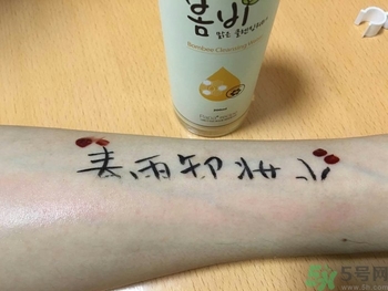 春雨卸妝水好用嗎？春雨卸妝水怎么使用？
