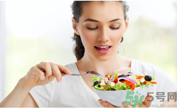 秋季如何保養(yǎng)腸胃？秋季吃什么對(duì)腸胃好？