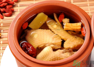 秋季干燥喝什么湯最好？秋季養(yǎng)生湯推薦