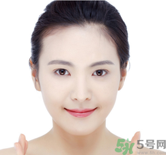 秋季用什么護(hù)膚品好？秋季護(hù)膚注意事項(xiàng)
