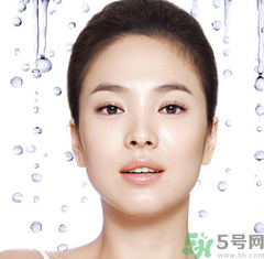 秋季皮膚怎樣補(bǔ)水？秋季皮膚補(bǔ)水小妙招