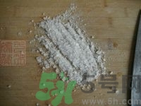 五仁月餅是哪五仁？五仁月餅是哪五種材料？