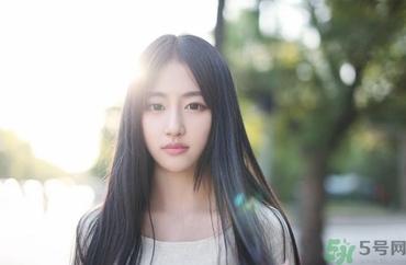 17歲女生下面很癢是為什么？高中女生下面很癢是怎么回事？