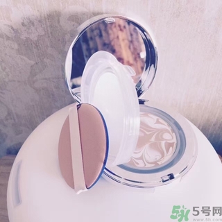 age20s粉底霜怎么用？愛紀(jì)二十粉底霜使用方法