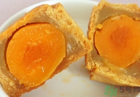 吃月餅可以喝豆?jié){嗎?吃月餅?zāi)芎榷節(jié){嗎? 吃月餅可以喝豆?jié){嗎?吃月餅?zāi)芎榷節(jié){嗎?