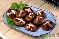 板栗和香菇能一起吃嗎?板栗和香菇一起吃會怎么樣 板栗和香菇能一起吃嗎?板栗和香菇一起吃會怎么樣