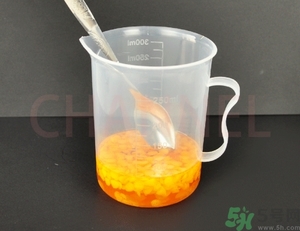 潤唇膏怎么做？潤唇膏自制方法