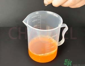 潤唇膏怎么做？潤唇膏自制方法