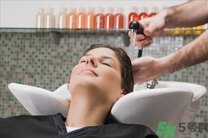 女生天天洗頭好嗎？洗頭發(fā)的正確方法