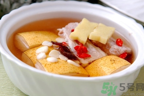 水果煮著吃有營養(yǎng)嗎?水果煮著吃的好處 水果煮著吃有營養(yǎng)嗎?水果煮著吃的好處